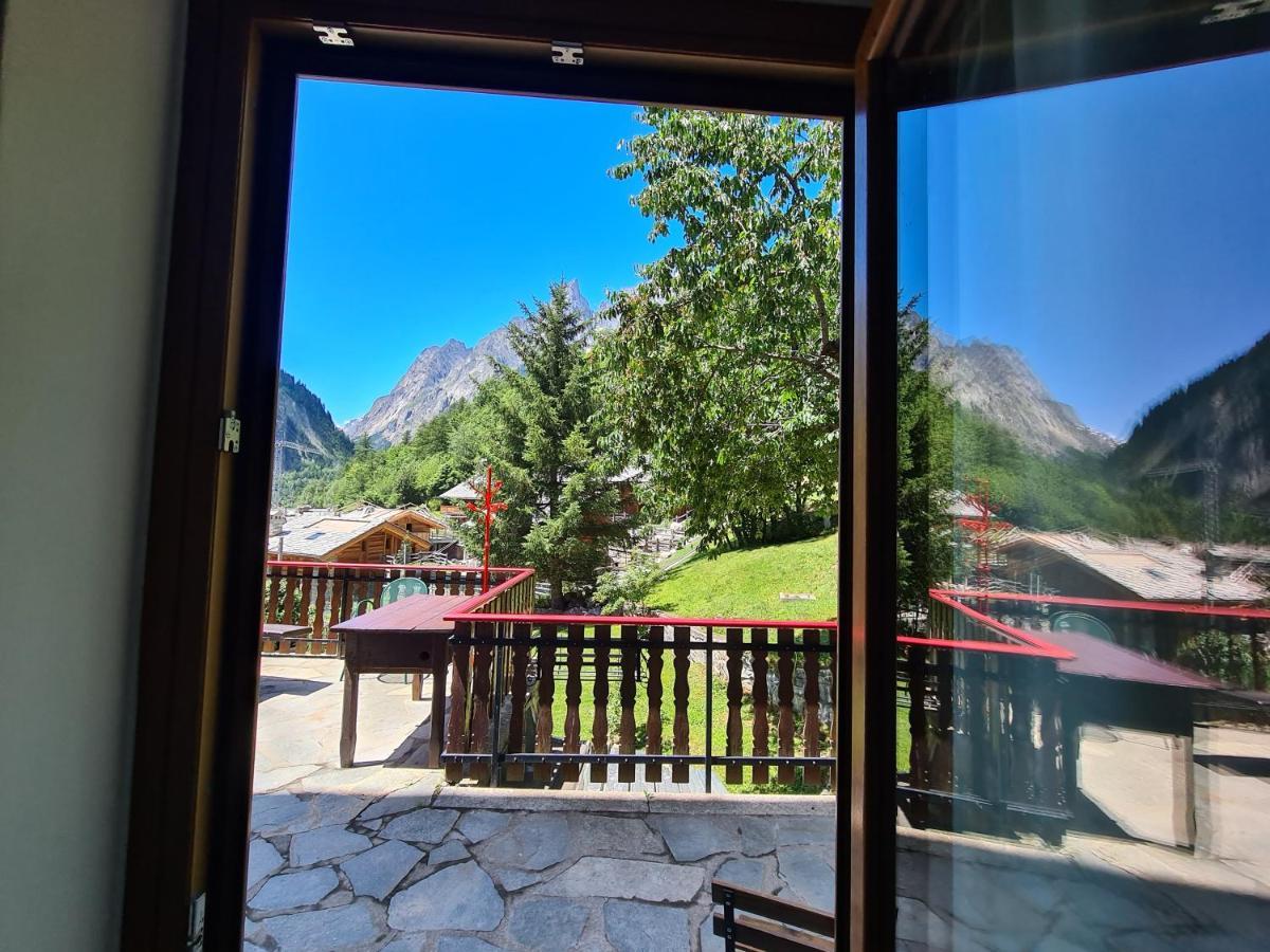Hotel Dente Del Gigante Courmayeur Exterior photo