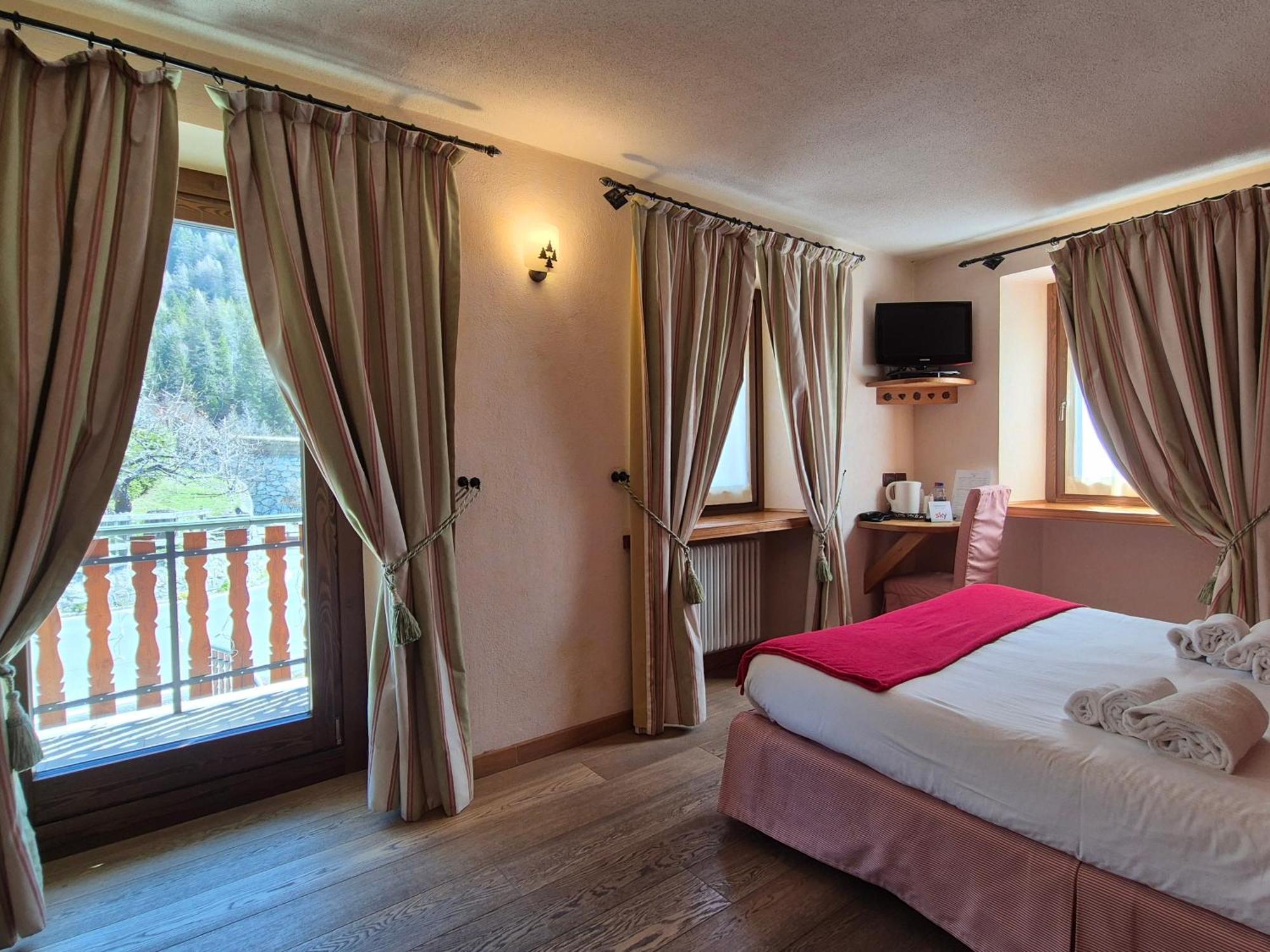 Hotel Dente Del Gigante Courmayeur Exterior photo