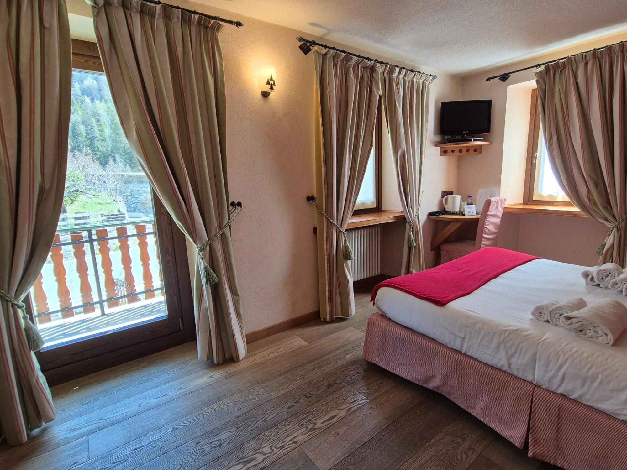 Hotel Dente Del Gigante Courmayeur Exterior photo